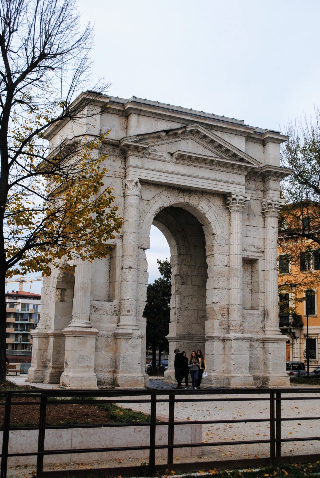 La Verona Romana. El Arco dei Gavi.