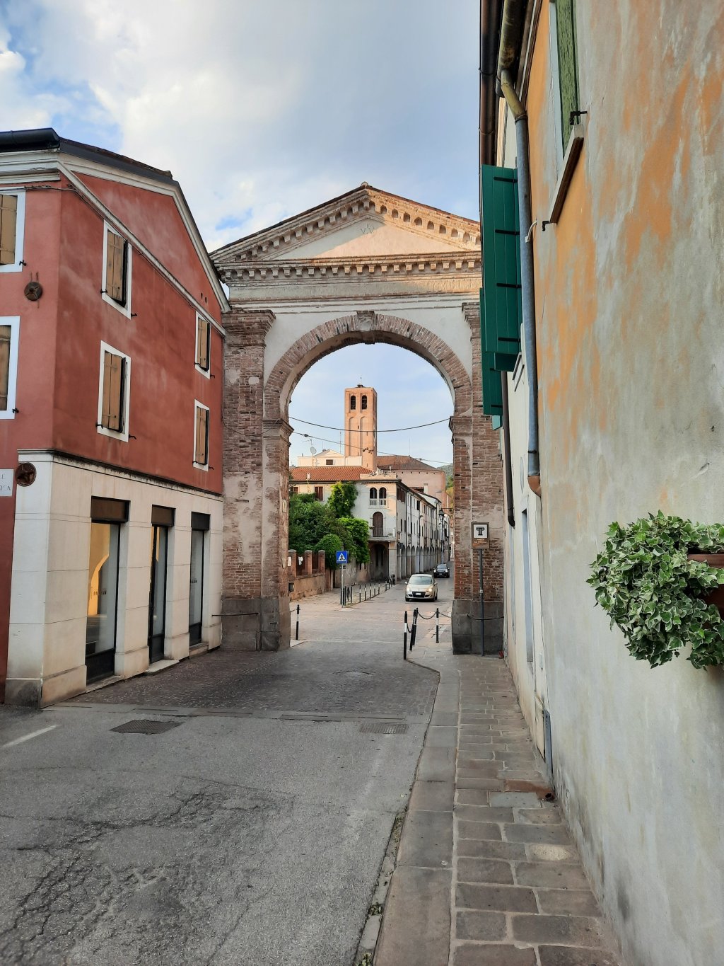 Detalle de la Porta San Francesco, Este. Padova – Veneto.